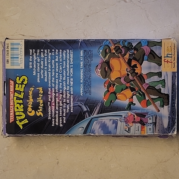 Family Home Entertainment Presents Teenage Mutant Ninja Turtles VHS Tape - Picture 2 of 6